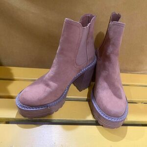 Madden-girl Women's Tan and Brown Boots